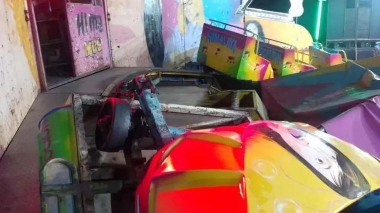 Se descarrilla juego mecánico en feria de Querétaro