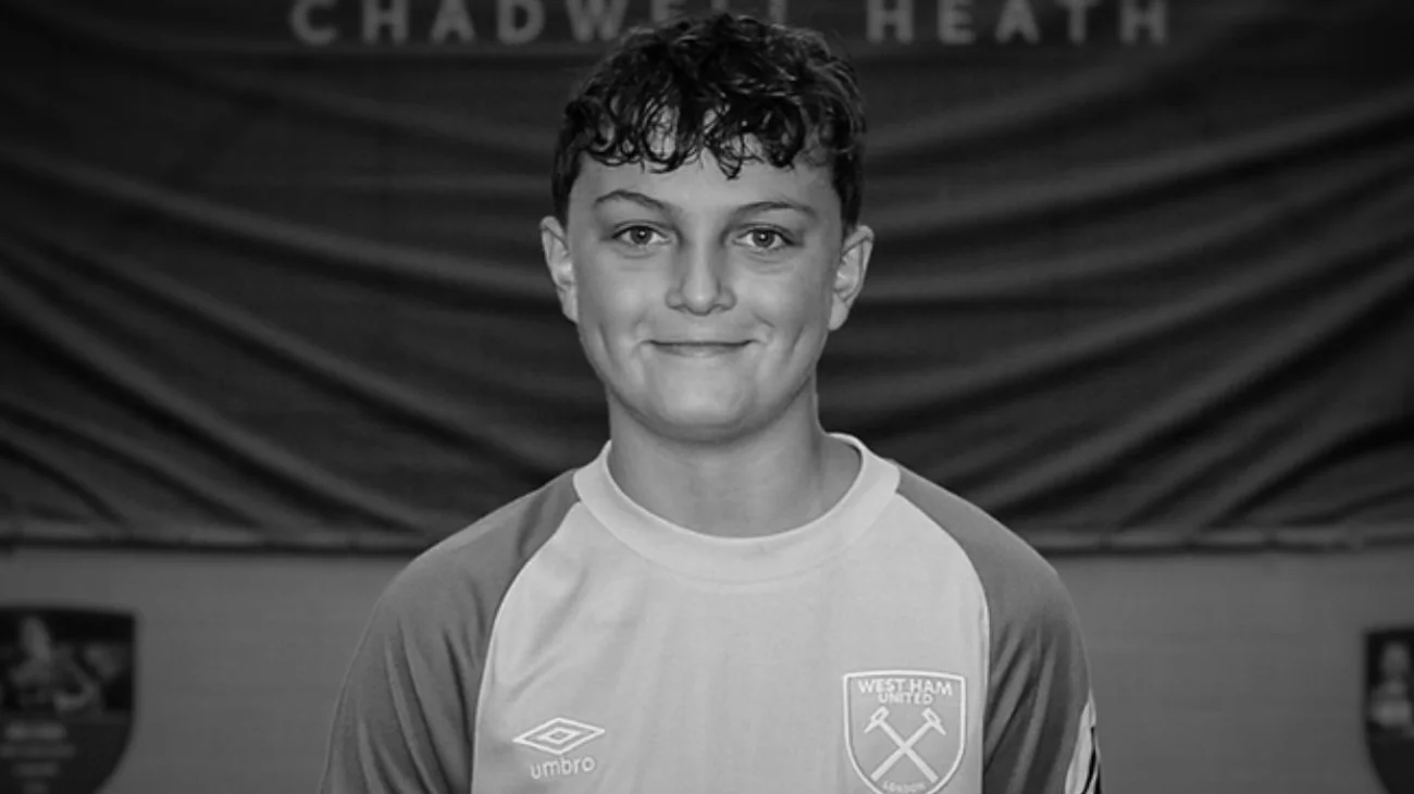 Consterna muerte de portero de 15 años del West Ham