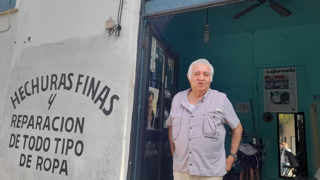 Padecen negocios falta de luz en el Centro de Monterrey