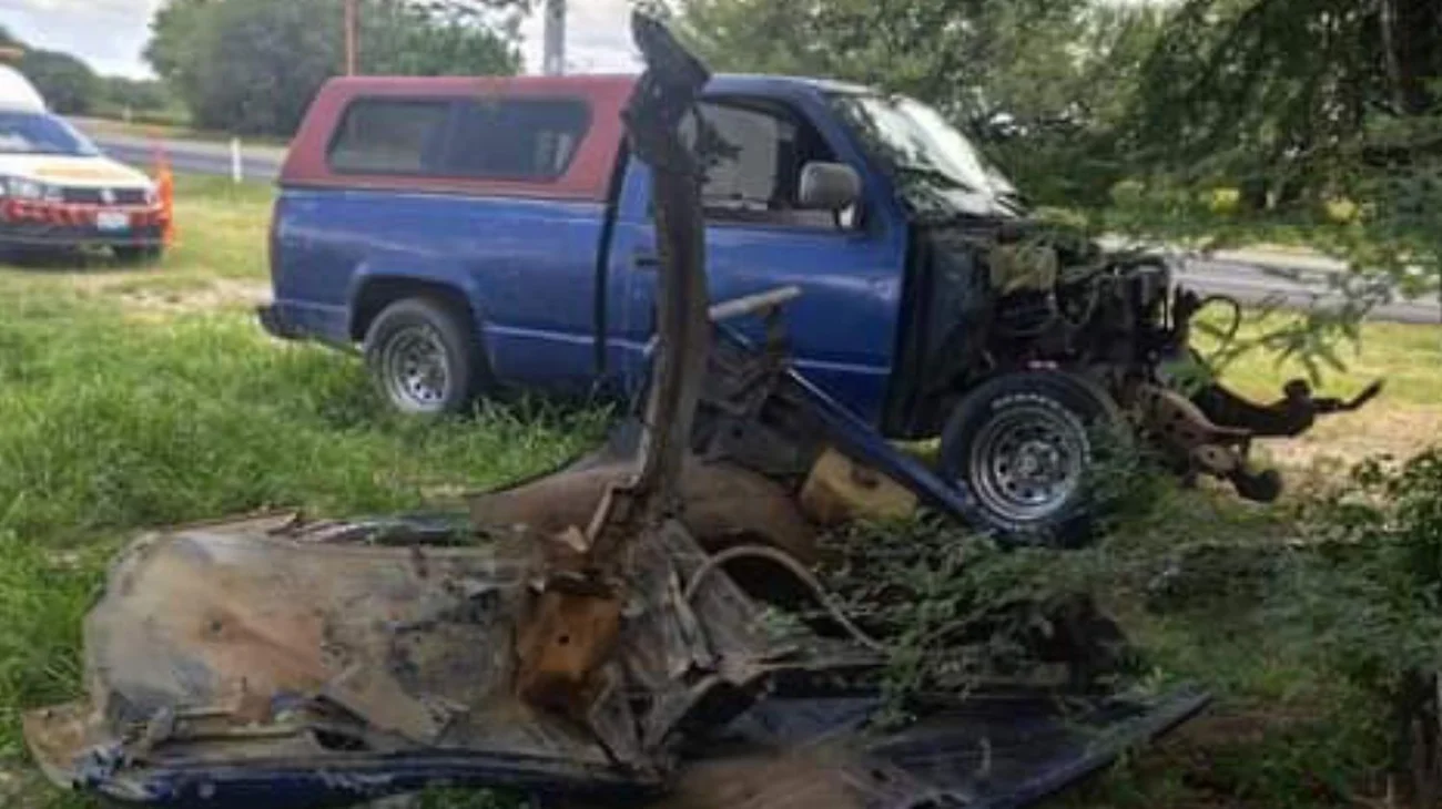 Familia regia es embestida por un tráiler en Cd. Victoria