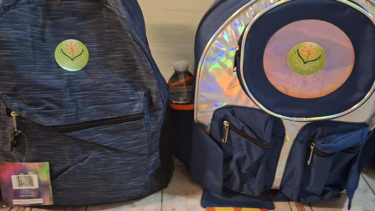 Ofrecen kits de apoyo a familias de menores con cáncer