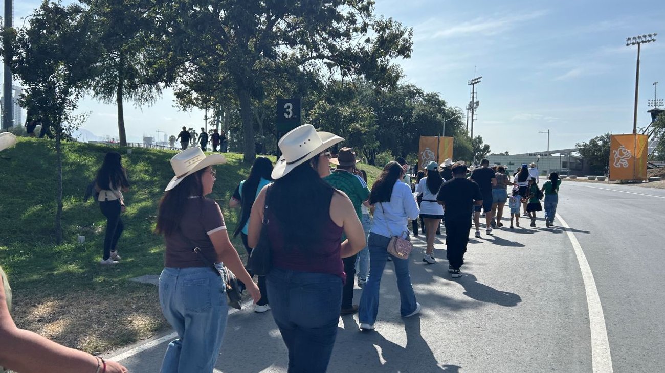 Despiden más de 100 mil personas último Fan Fest de Monterrey