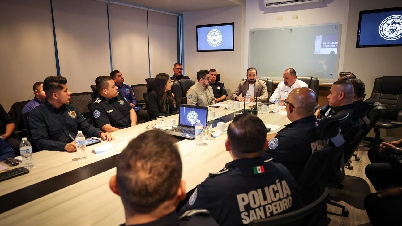 Revisa alcalde San Pedro estrategias de seguridad municipal