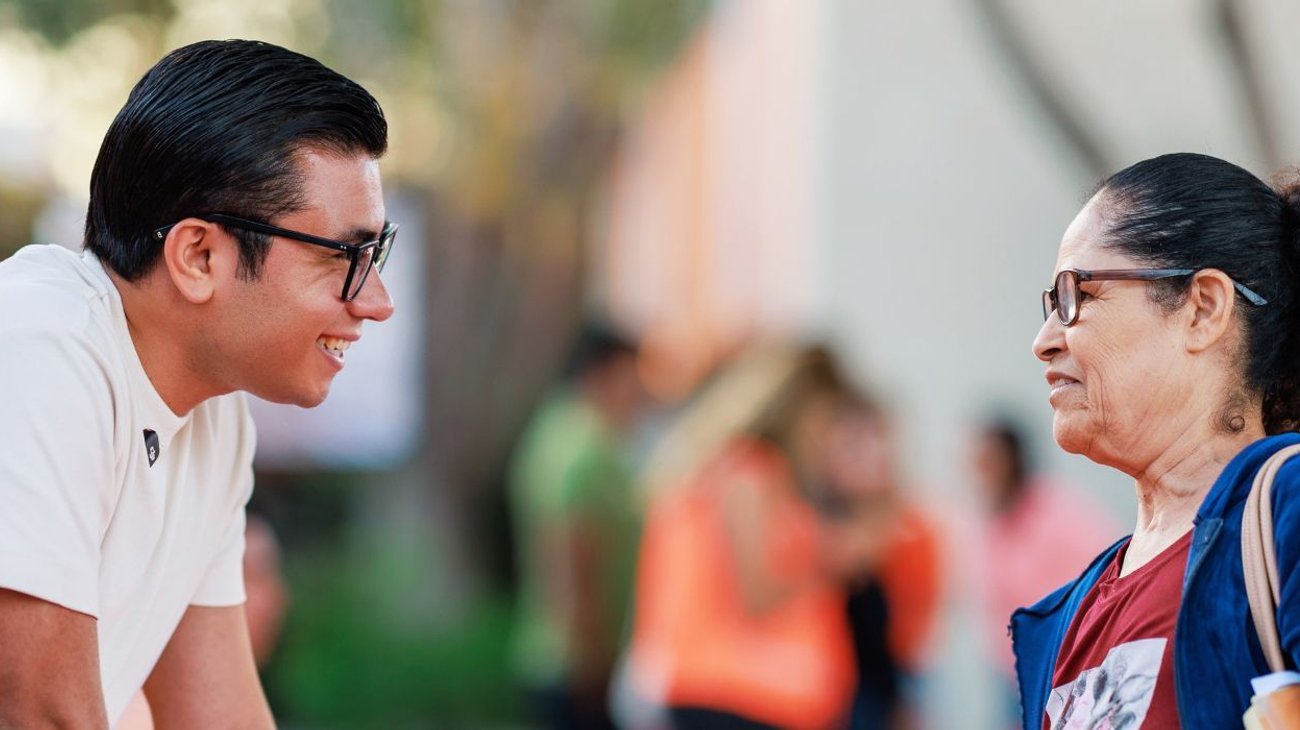 Félix Arratia activa programa ‘Ayudamos de Cerca’ en Juárez