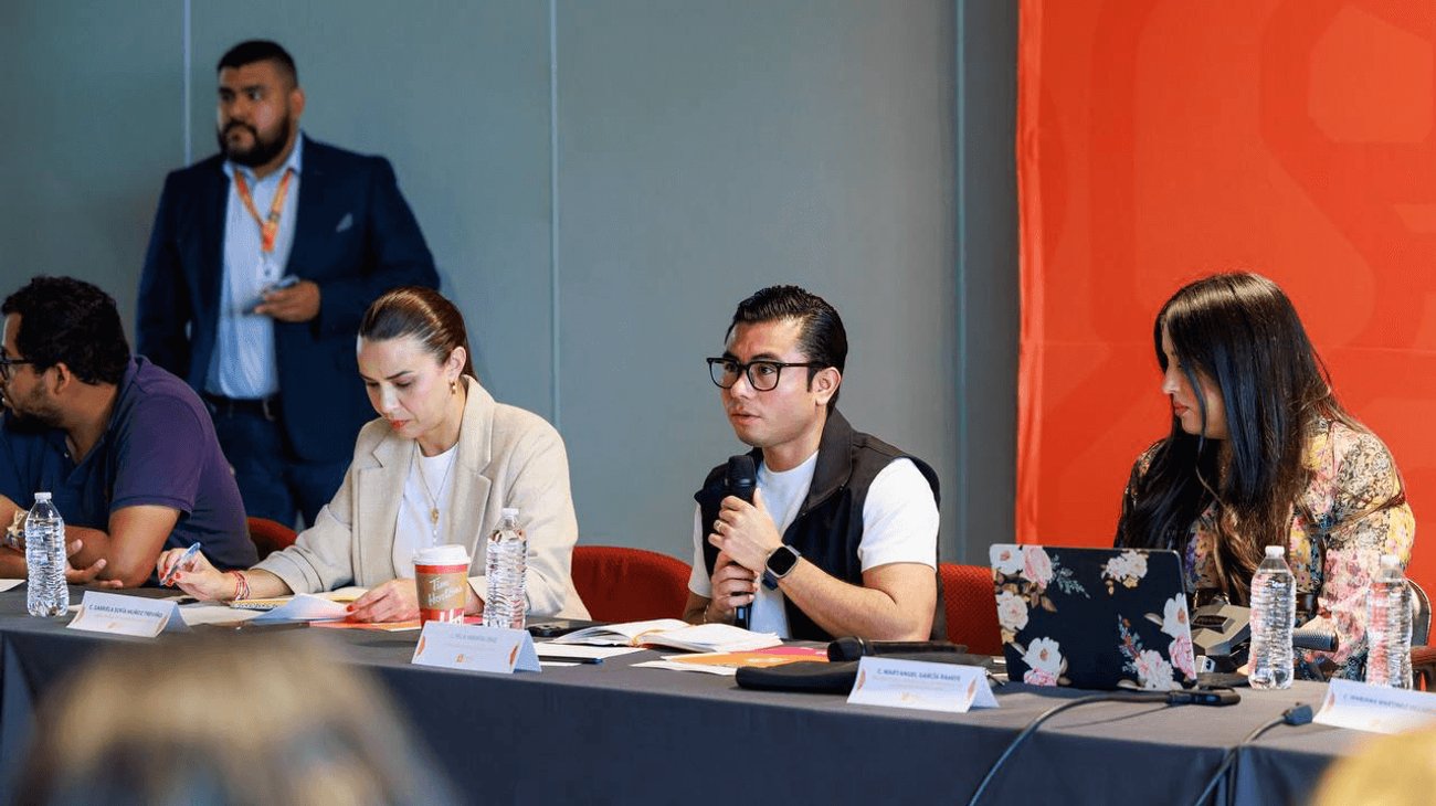 Presenta Félix Arratia agenda de inclusión con nuevos avances