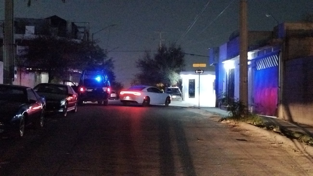 Encuentran a hombre y mujer sin vida dentro de vivienda