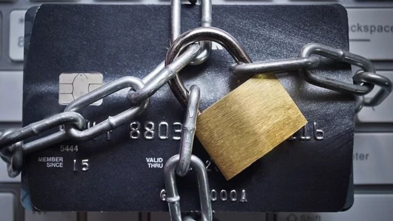 finanzas_bloqueo_de_cuentas_518d476a0b