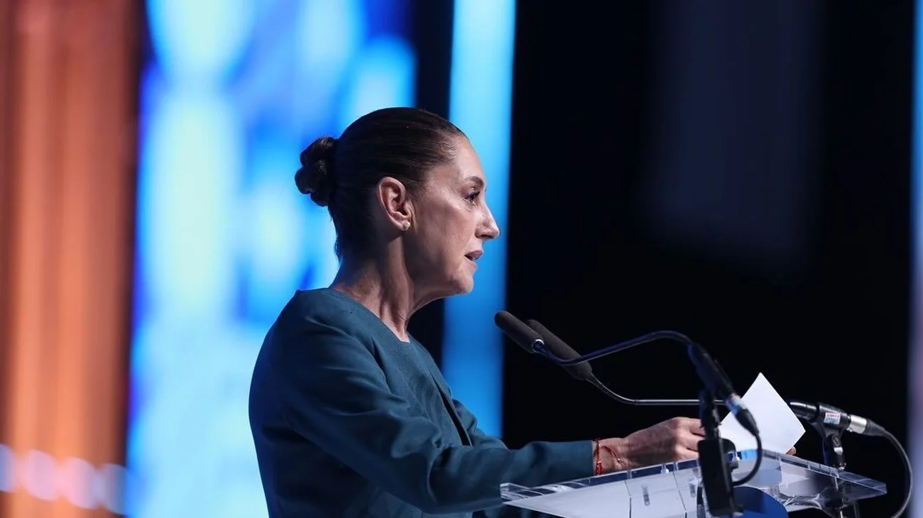 Sheinbaum se reúne con su gabinete a horas que regresen aranceles