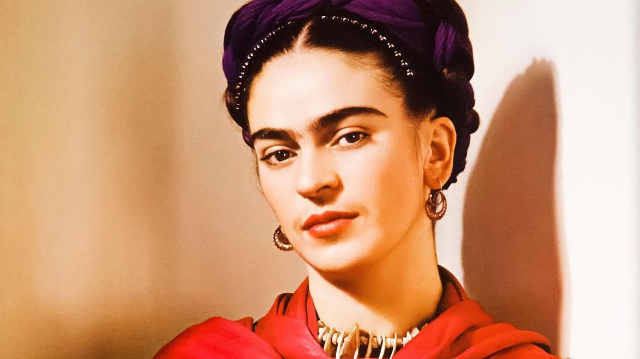 Demanda por uso ilegal de Frida Kahlo en mercancías