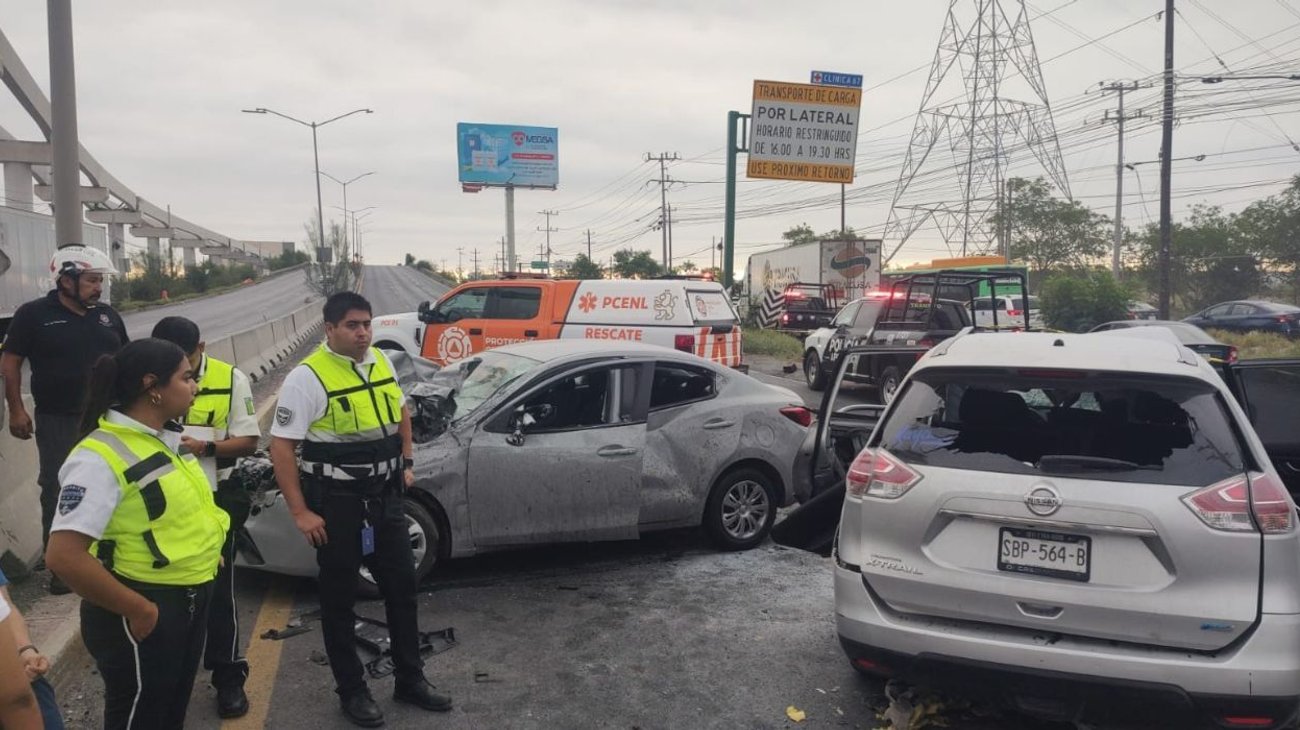 Fuerte choque deja un muerto y dos heridos sobre av Miguel Alemán
