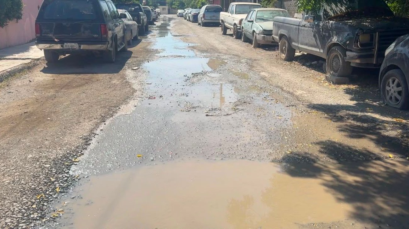 Persiste fuga de agua desde hace dos meses en sector de Victoria