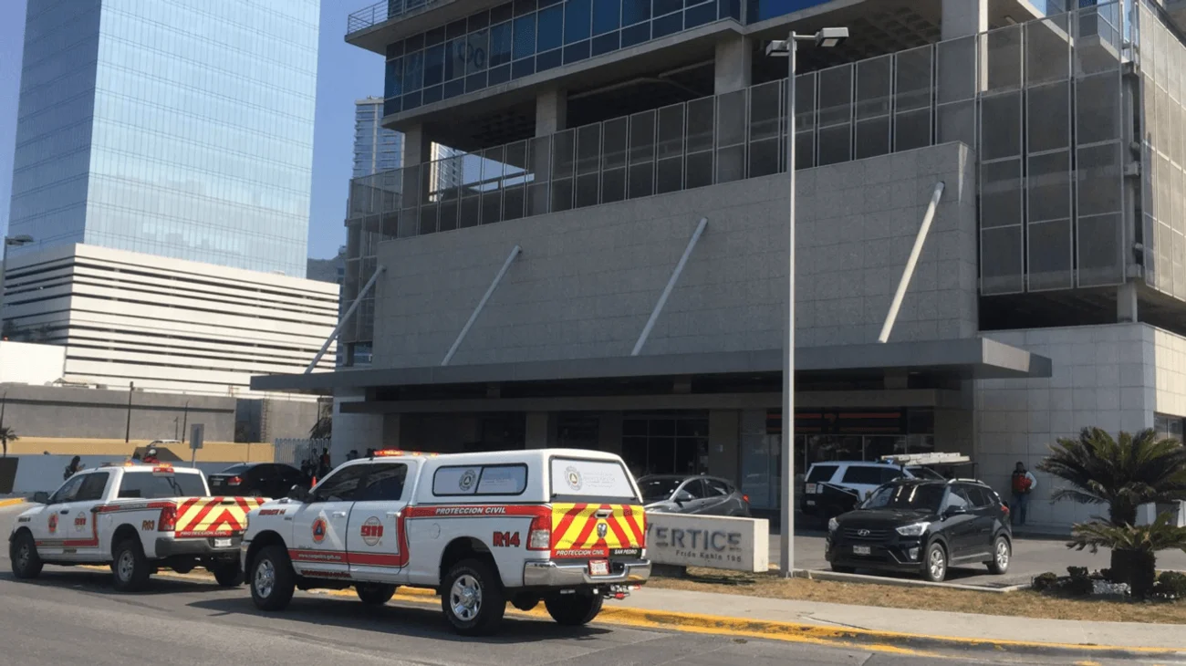 Fuga de gas provoca desalojo en edificio de Valle Oriente