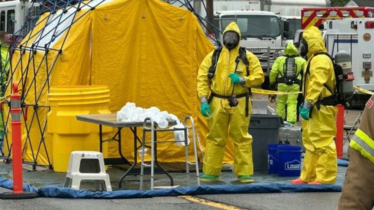 Dos muertos por fuga química en una planta de Virginia Occidental