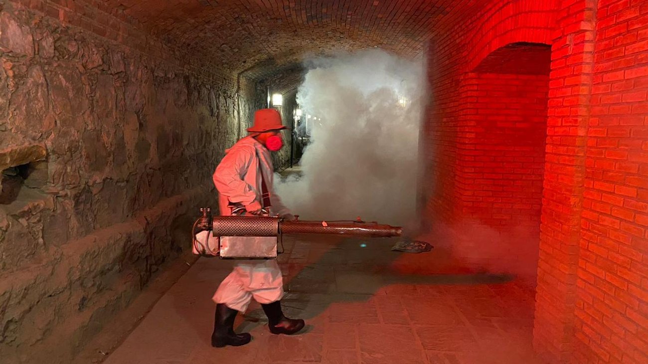 Fumigan recintos culturales en Torreón para prevenir dengue