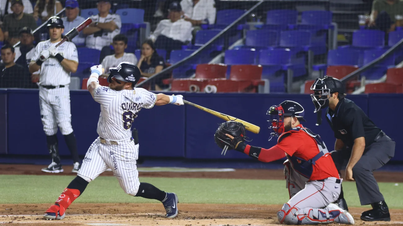 Red Sox derrota 10-1 a Sultanes en juego de pretemporada