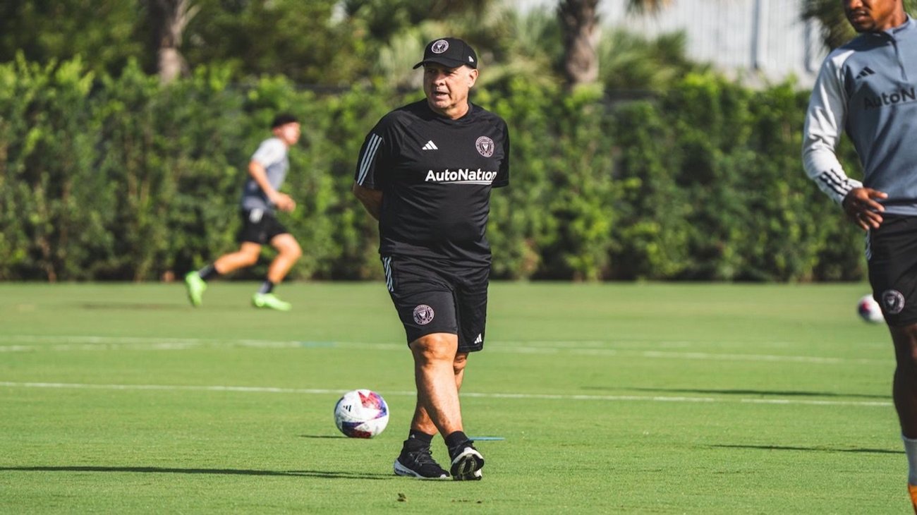 'Tata' Martino dirige su primera práctica con el Inter Miami