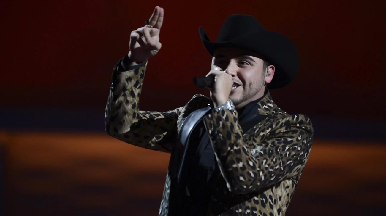 Gerardo Ortiz se declara culpable de dar conciertos a narcos