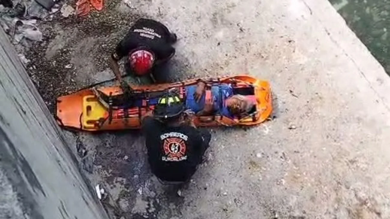 Adulto mayor cae desde cinco metros al lecho del río La Silla