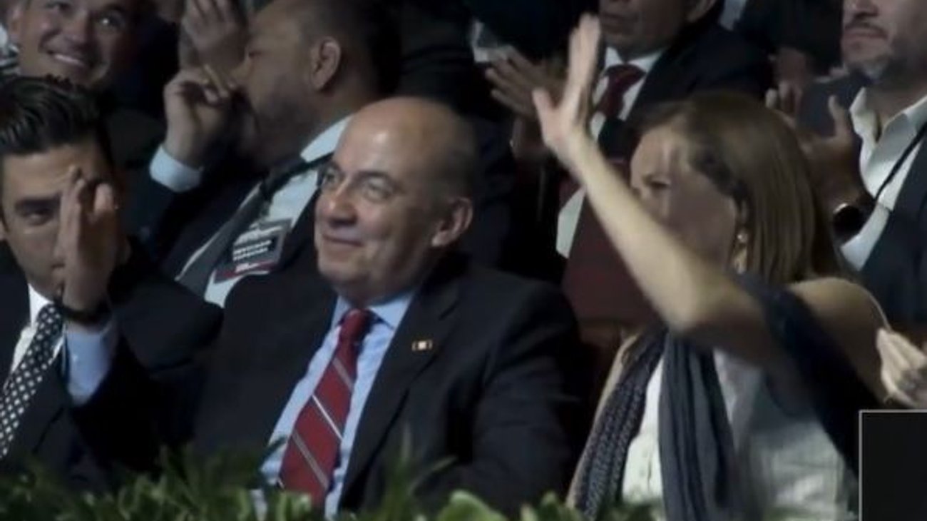 'Arropan' Calderón, Fox, Anaya y 'Alito' a Adrián en su informe
