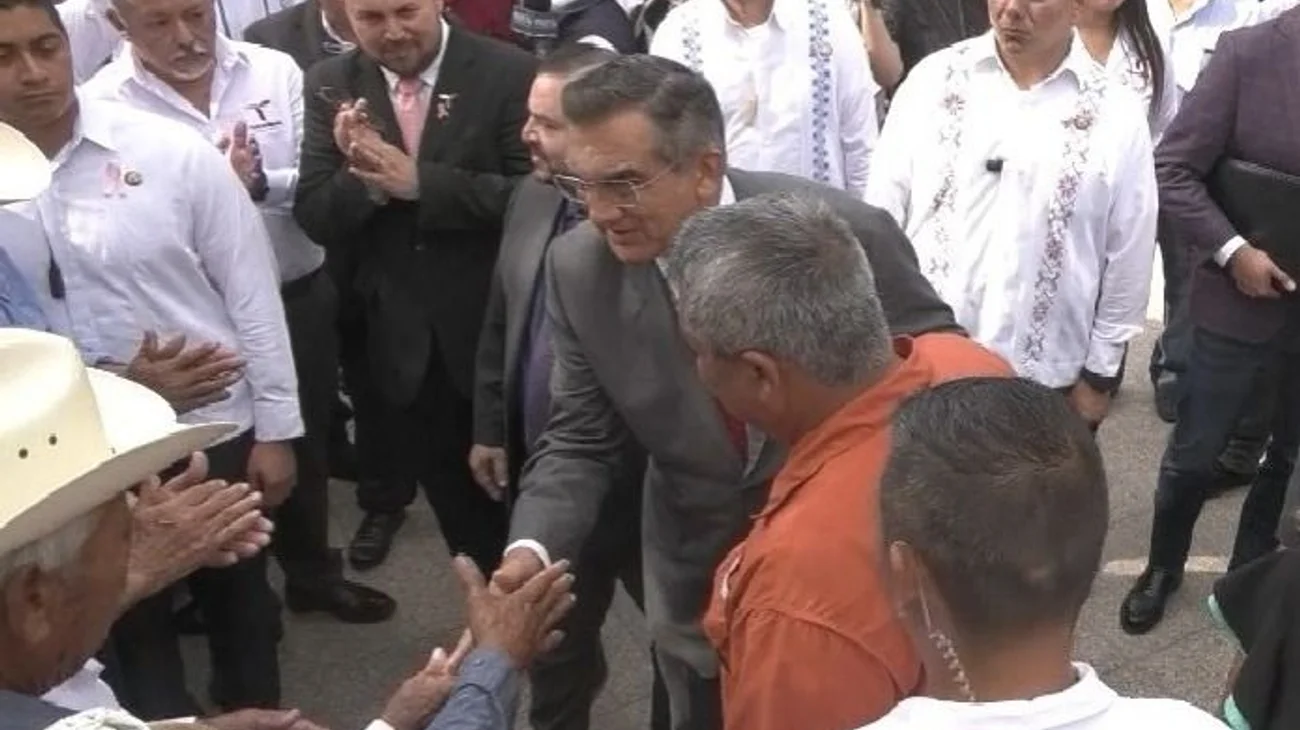 Atiende gobernador demandas de ejidatarios de Llera