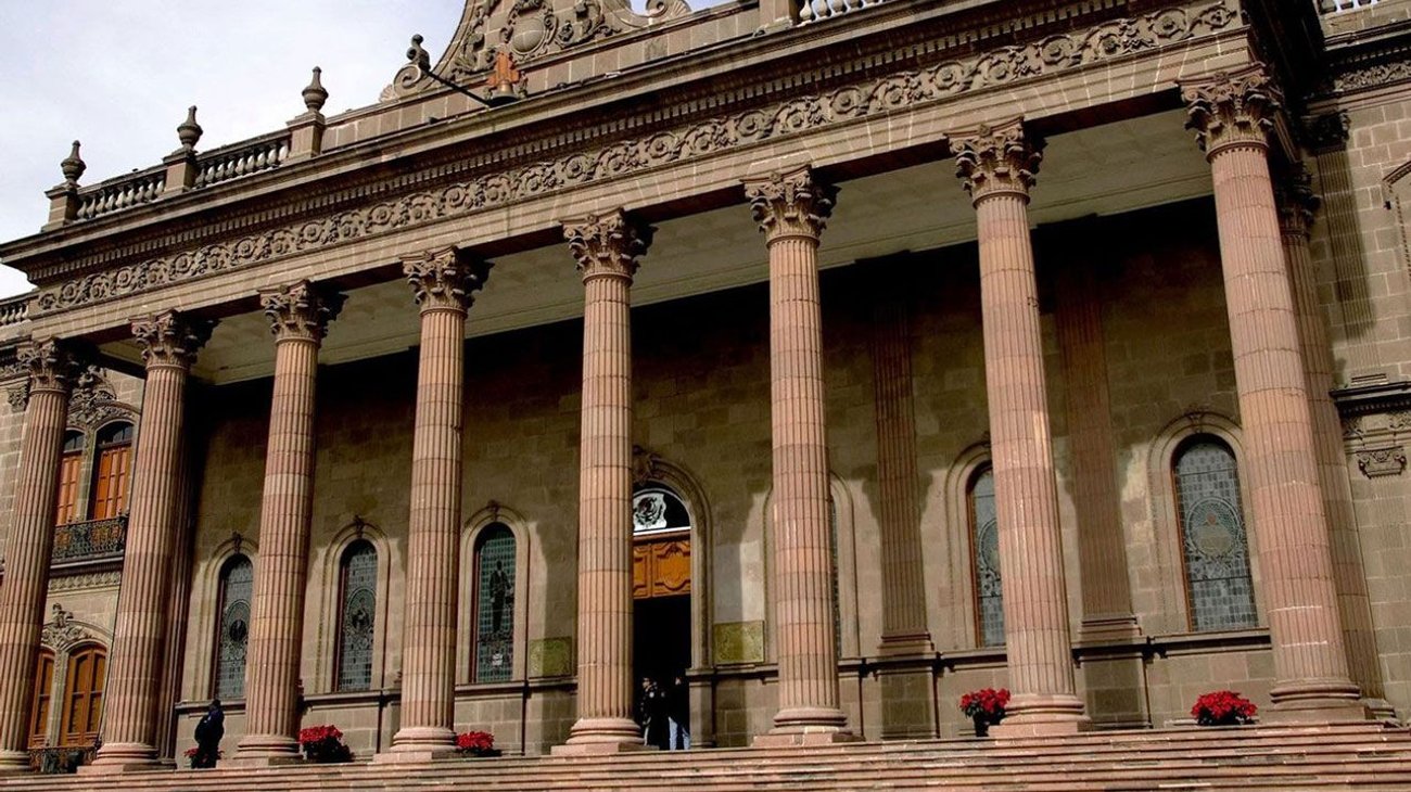 Gobierno pide investigar asesinato de director Jurídico