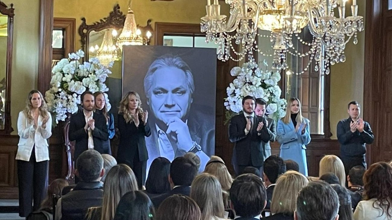 gobierno_nuevo_leon_rinde_homenaje_carlos_bremer_f7eee34dde