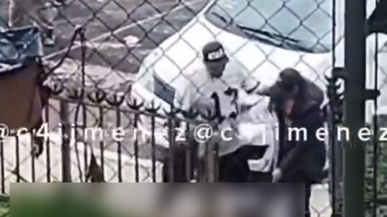 Descubre a esposa infiel y deja moribundo al presunto amante