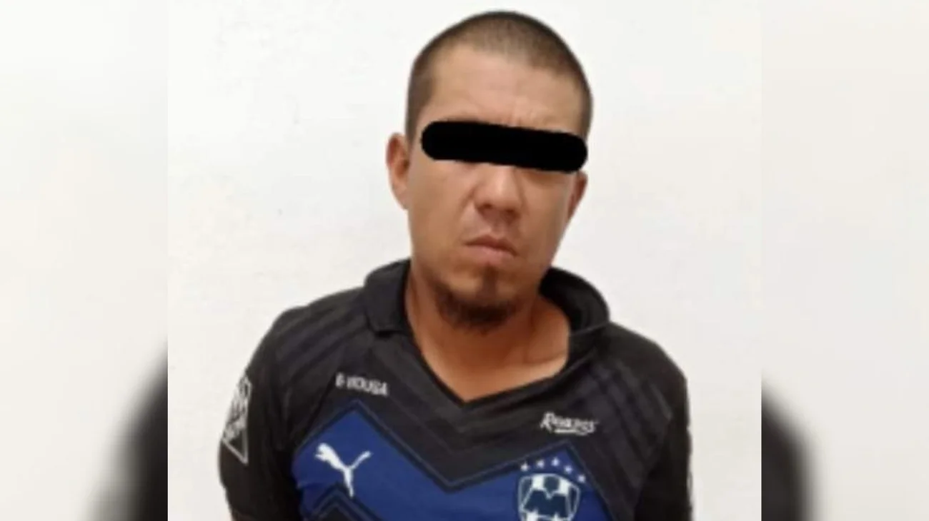 Golpea a su esposa y a su hija de 9 años en Escobedo