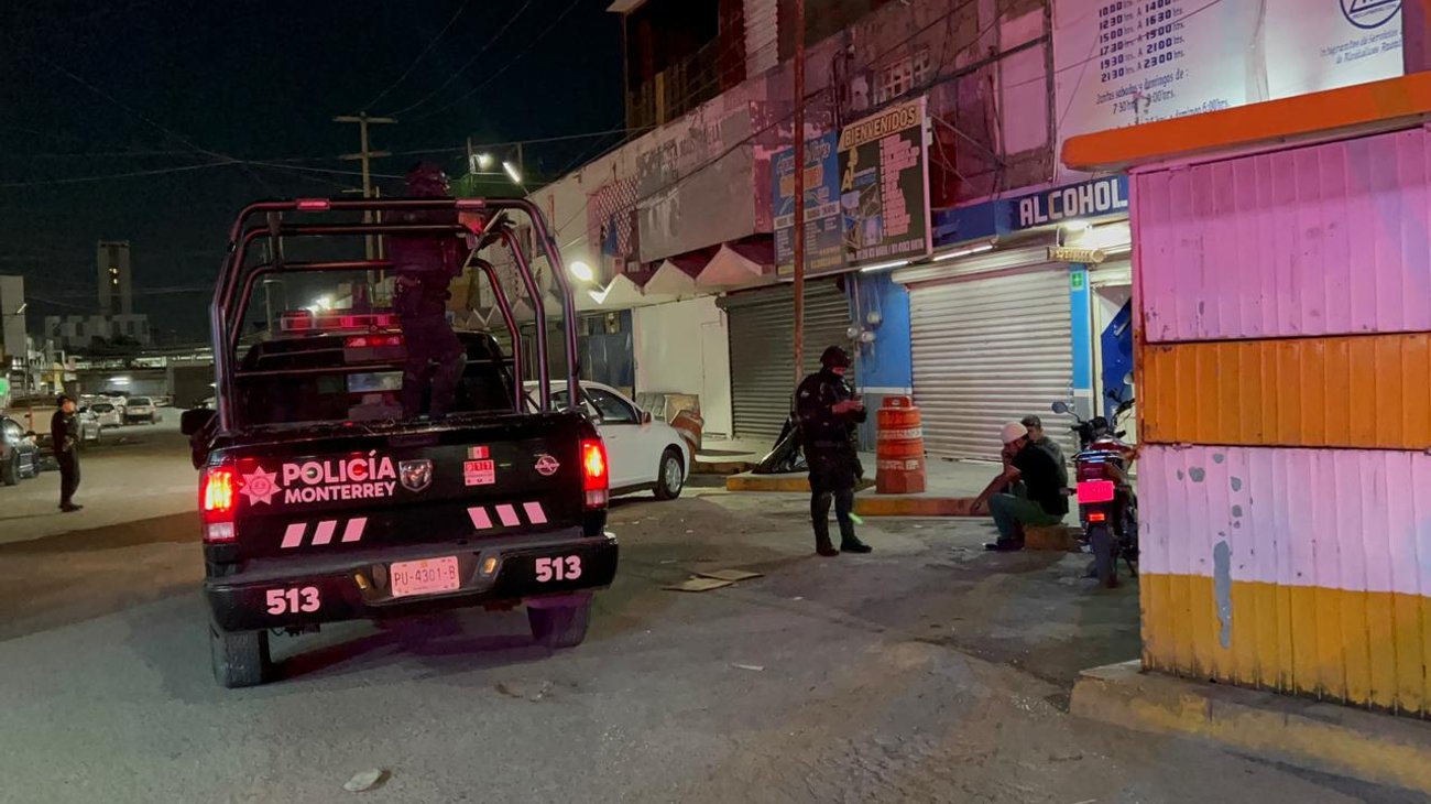 Golpean a hombre en la Industrial; reportan personas armadas