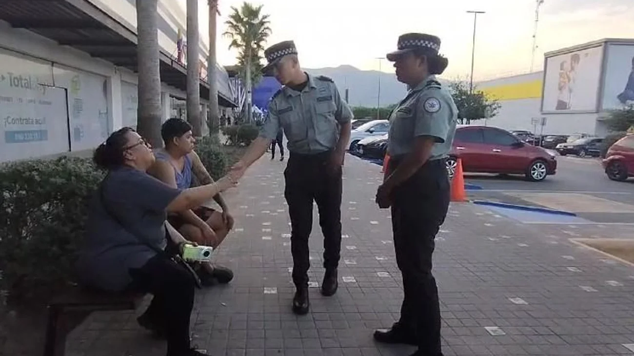 Guardia Nacional realiza recorridos en plazas y comercios