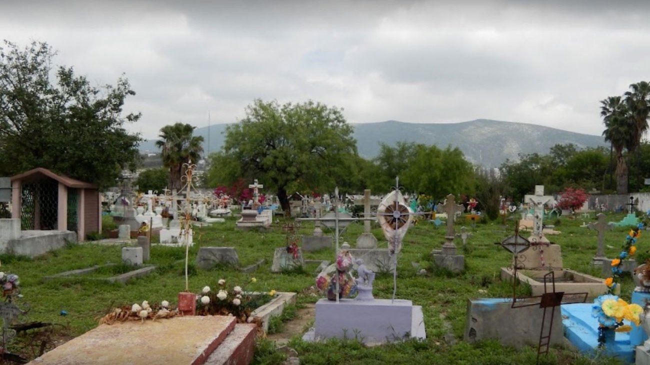 Abandonan feto en tumba del panteón San Jorge en Monterrey