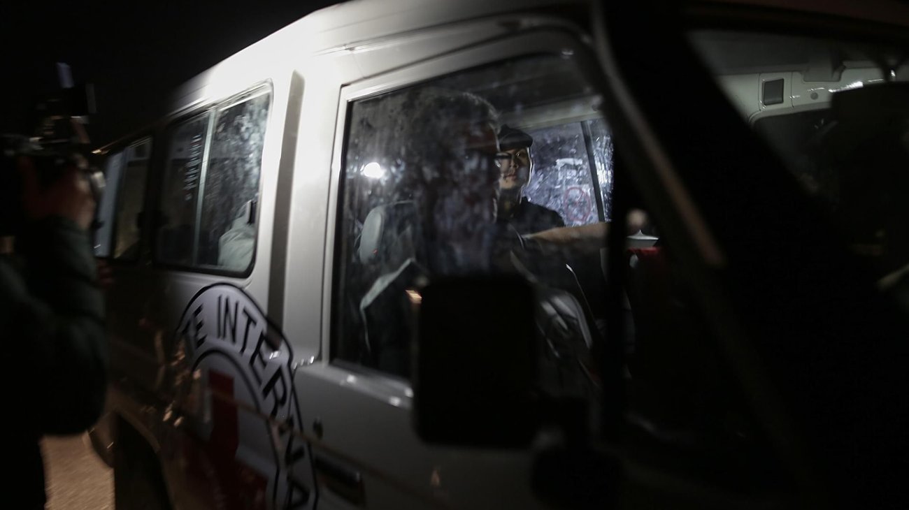 Hamás libera a 10 rehenes israelíes y 2 tailandeses