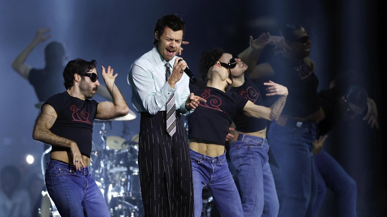 Harry Styles rinde tributo a Dolly Parton durante show en NY