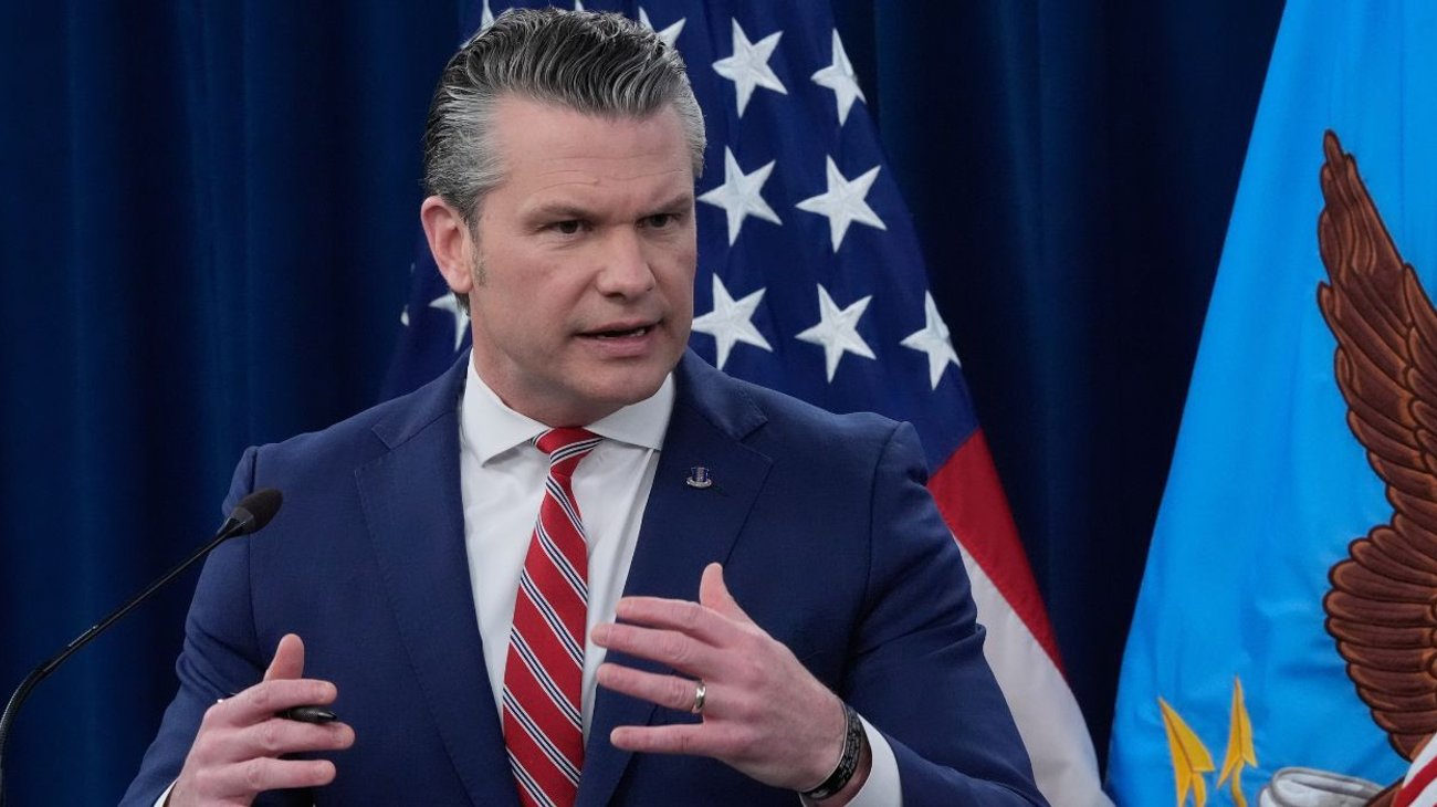 hegseth_asegura_iran_no_cuenta_con_delfines_kamikazes_b353e05261
