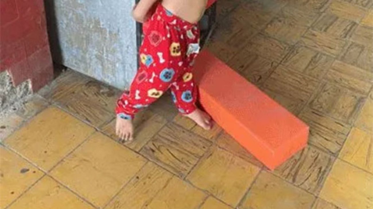 Abandonan a hermanitos de 4 años y 5 meses en vivienda