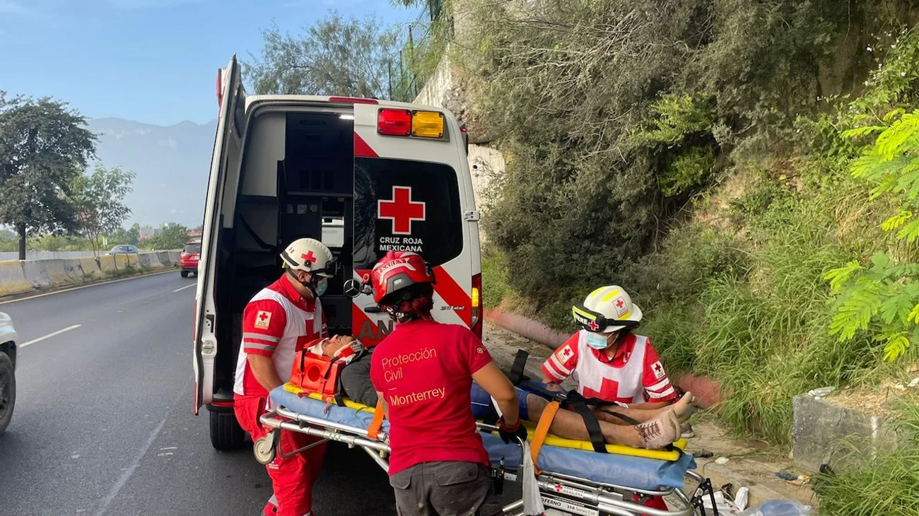 Atropellan a joven al caminar sobre Antonio L. Rodríguez