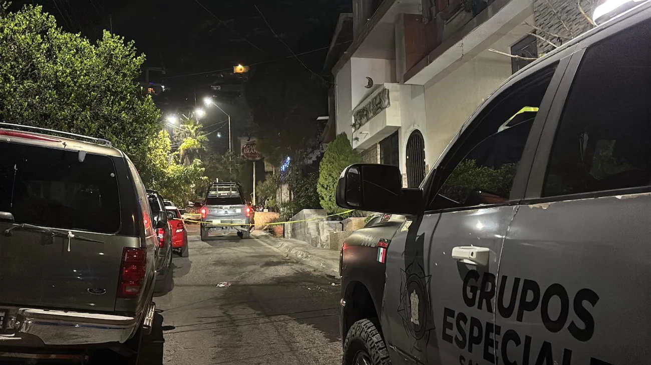 Ataque armado afuera de depósito deja un muerto y un herido