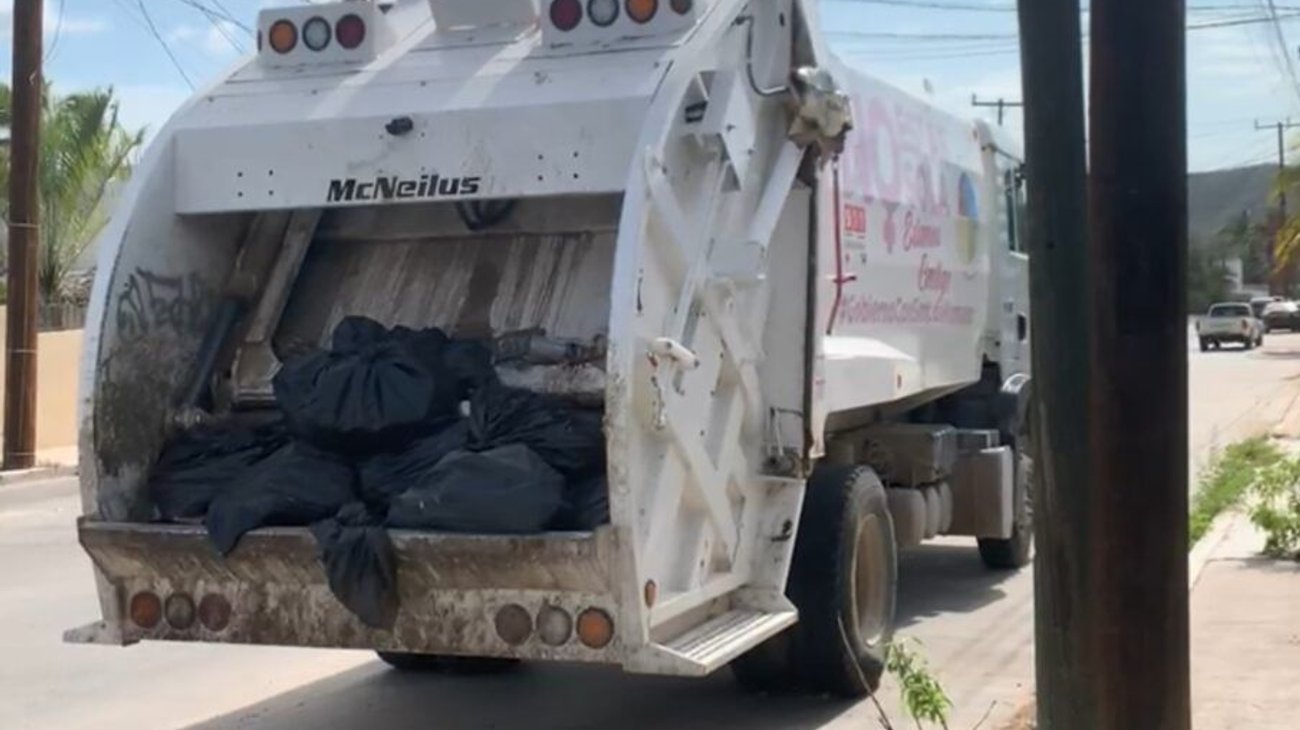 Recolector fallece tras caer de camión y ser atropellado