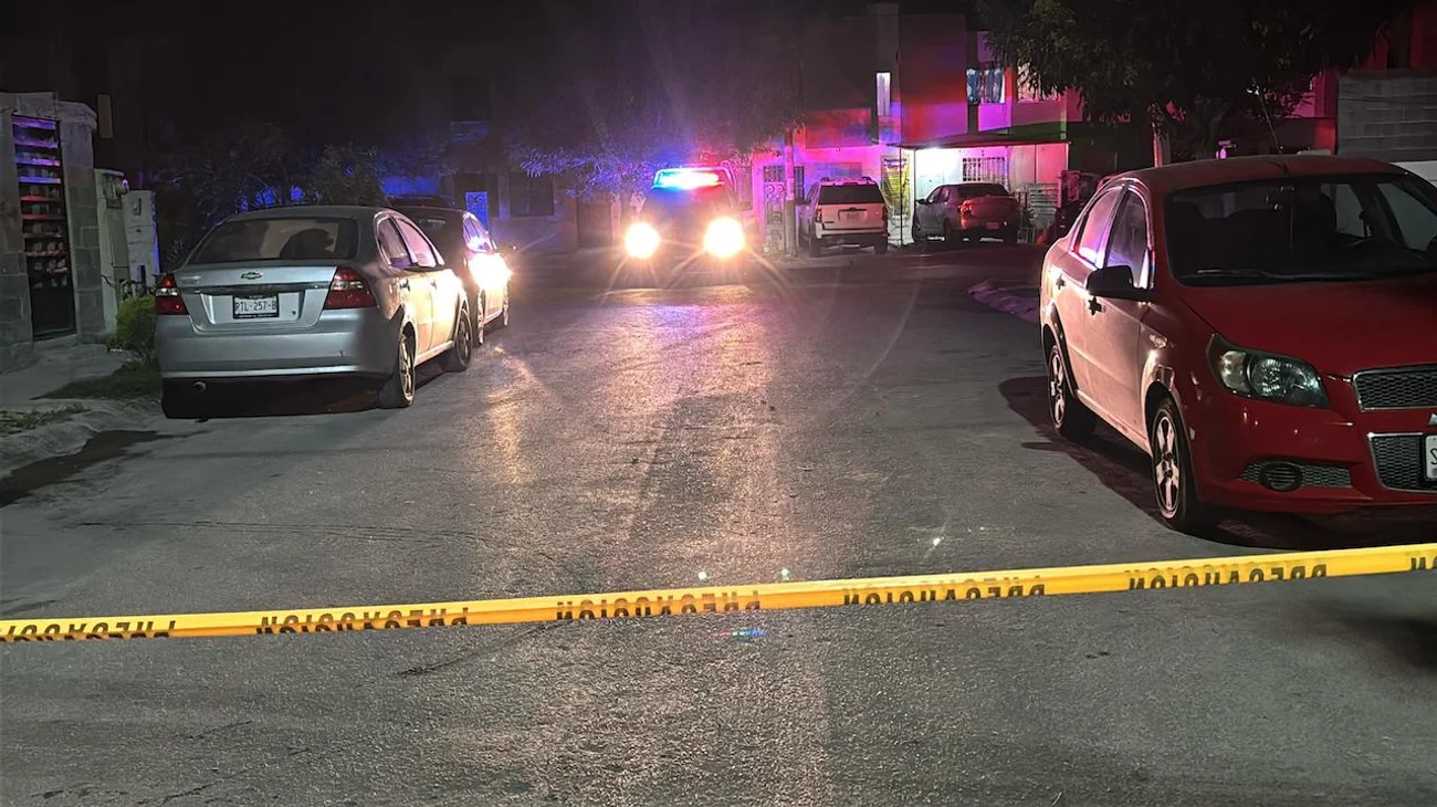 Hombre resulta herido en ataque a balazos frente a su domicilio