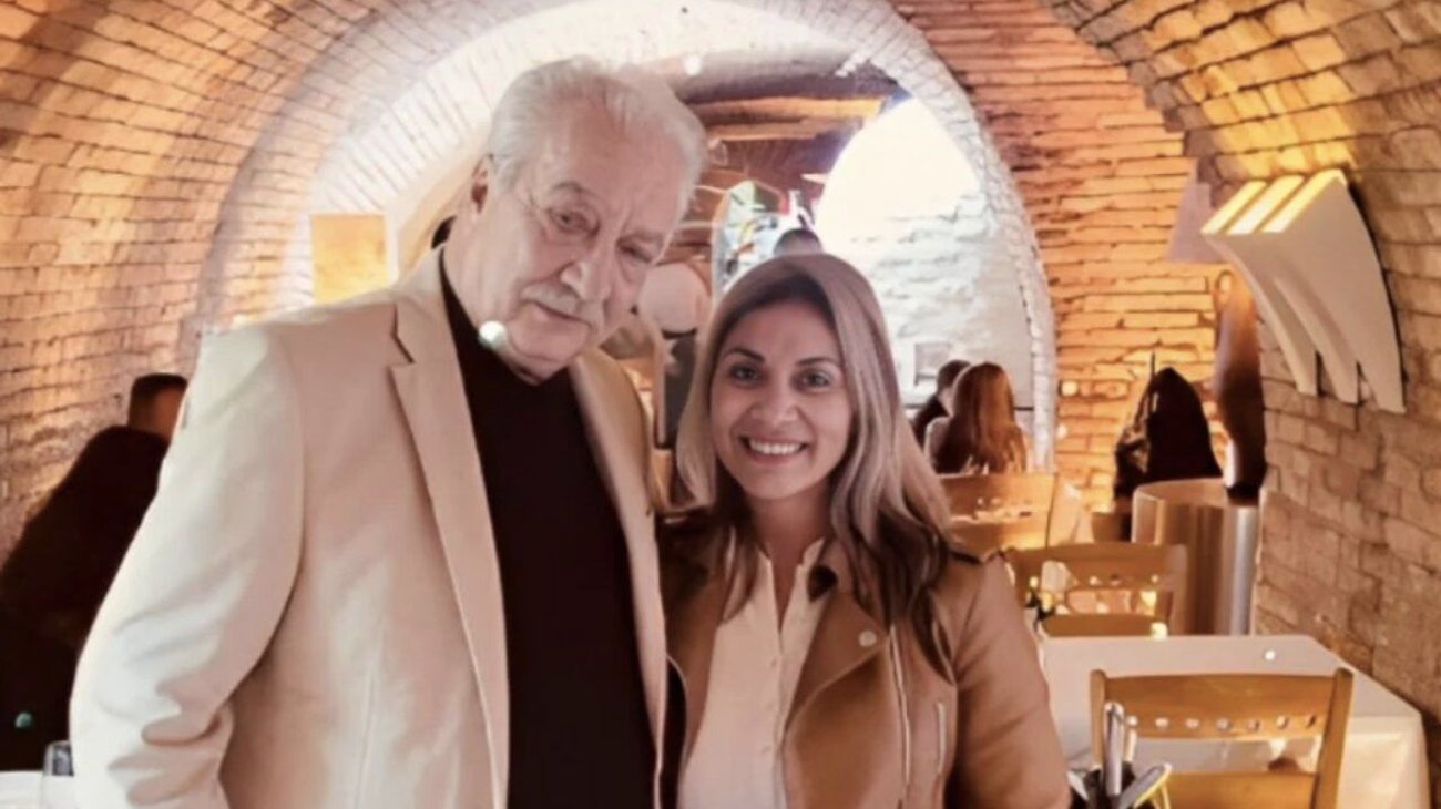 Humberto Elizondo estrena nueva novia 31 años menor que él