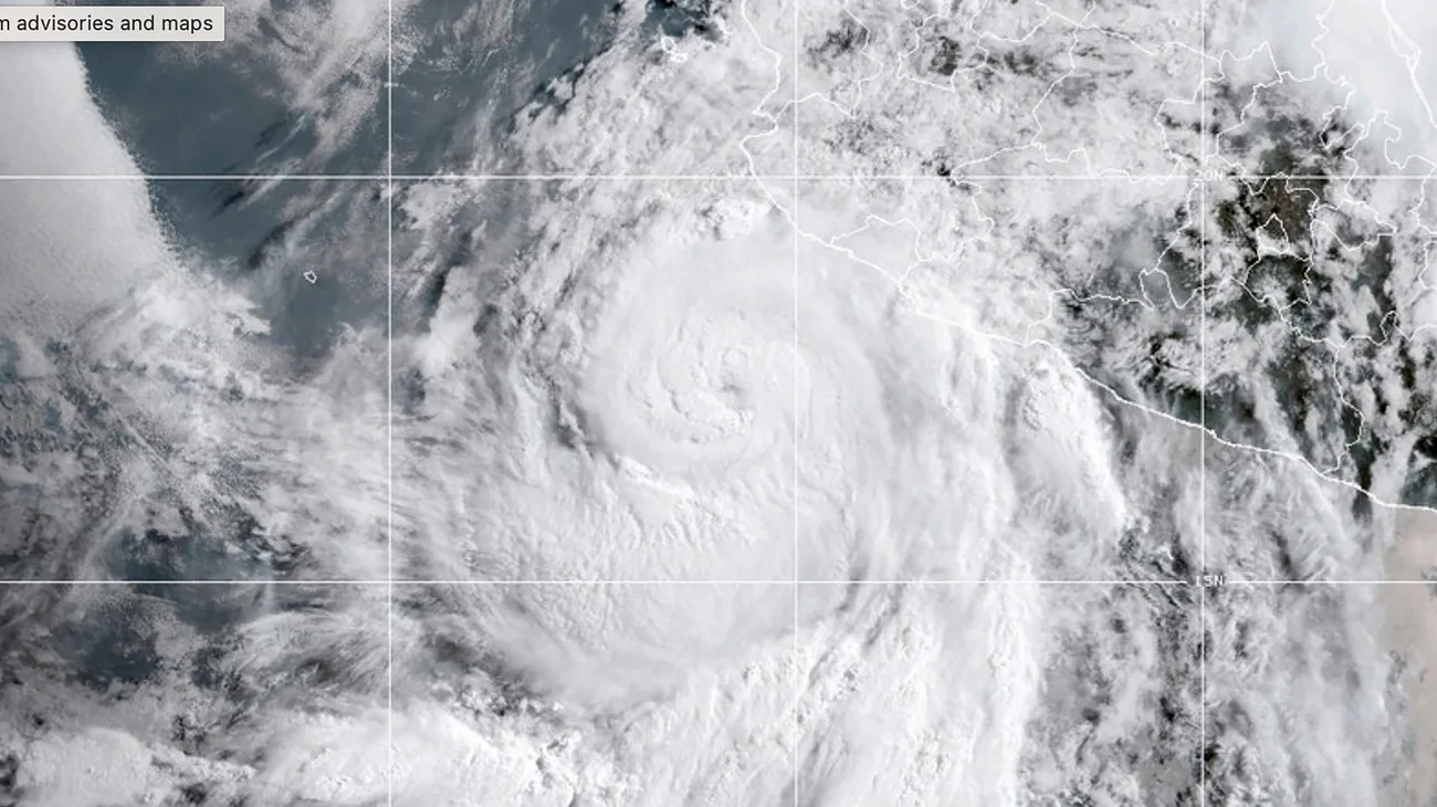 Huracán 'Flossie' se debilita a categoría 1 y se aleja de México