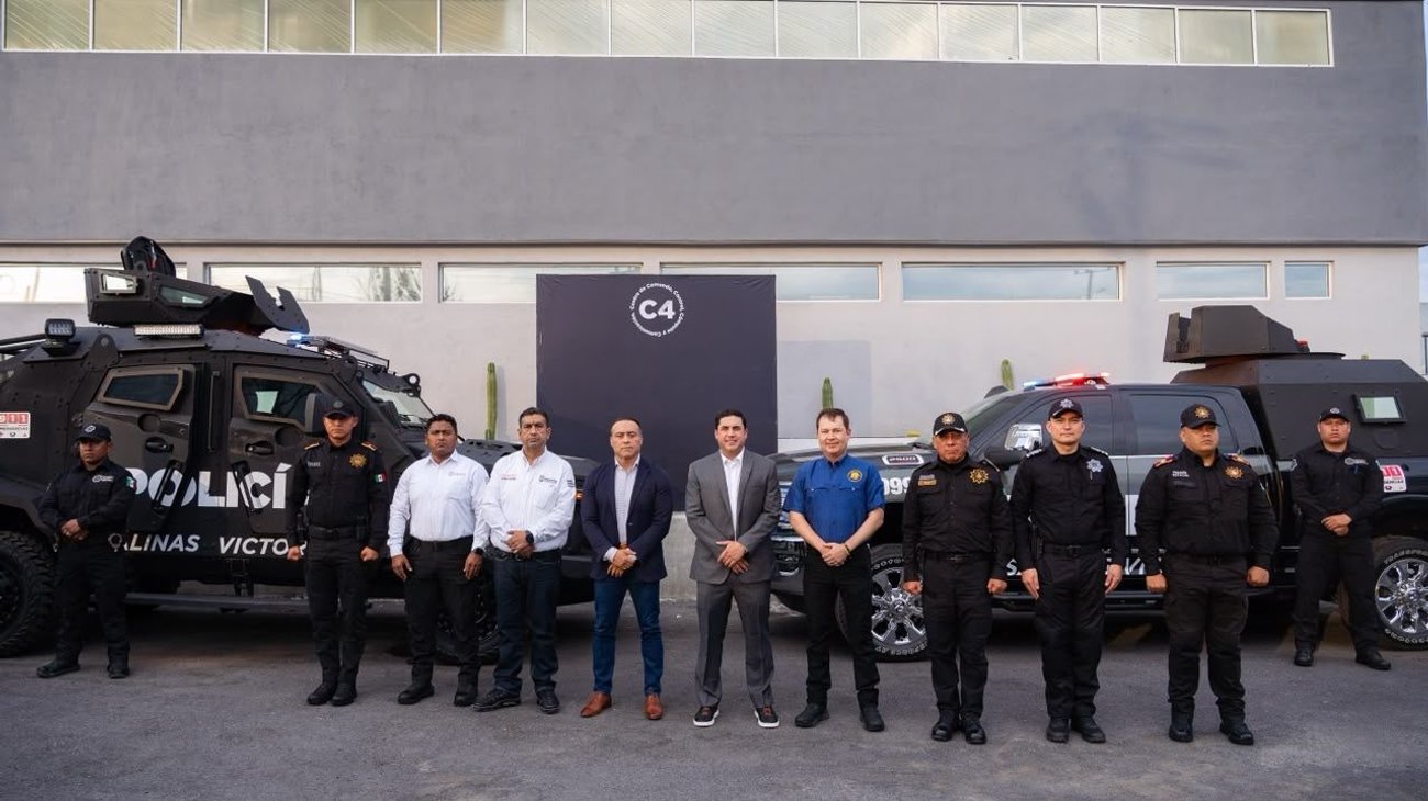 Presenta Raúl Cantú el 'Dragón Táctico' nuevo vehículo policial