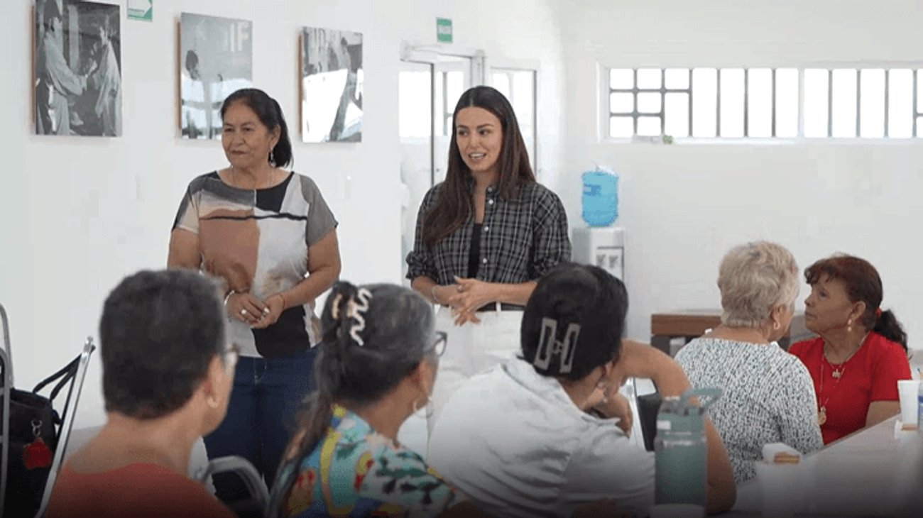 DIF lleva brigadas de salud a adultos mayores de Salinas Victoria