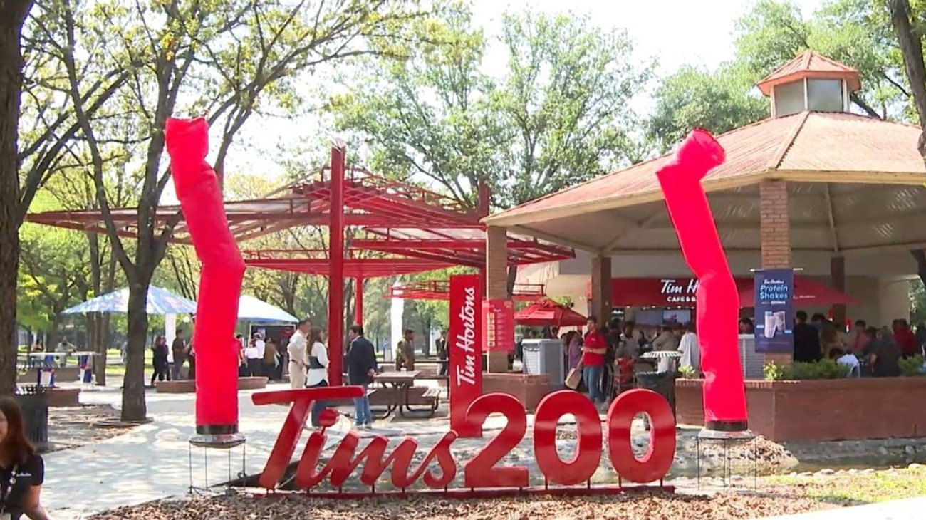 Inaugura Tim Hortons sucursal 200 dentro de Parque Fundidora