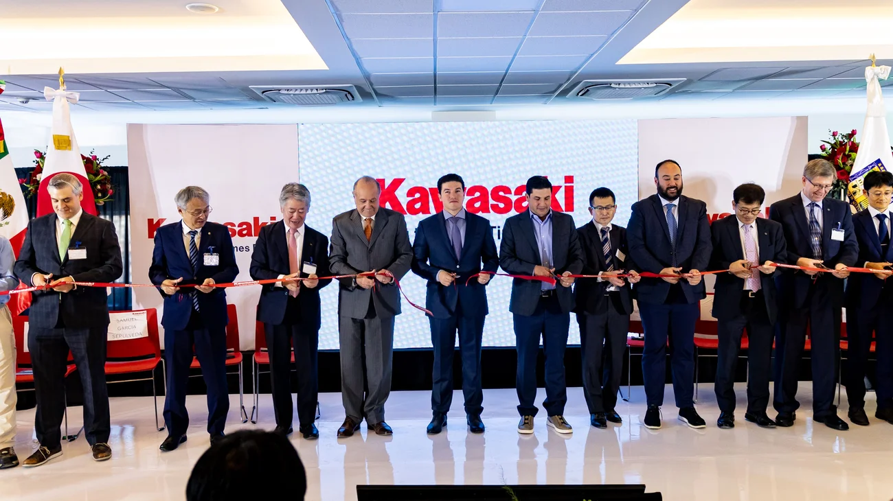 Inaguran en Salinas Victoria planta de Kawasaki