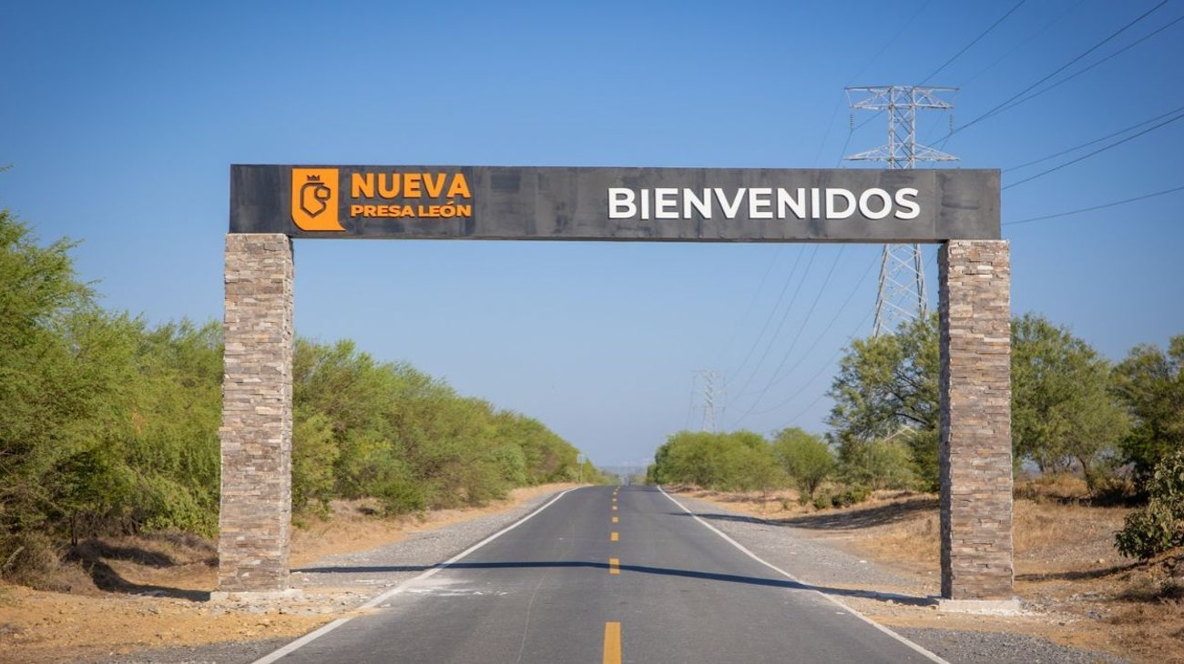 Inauguran carretera entre Presas como impulso al turismo en NL
