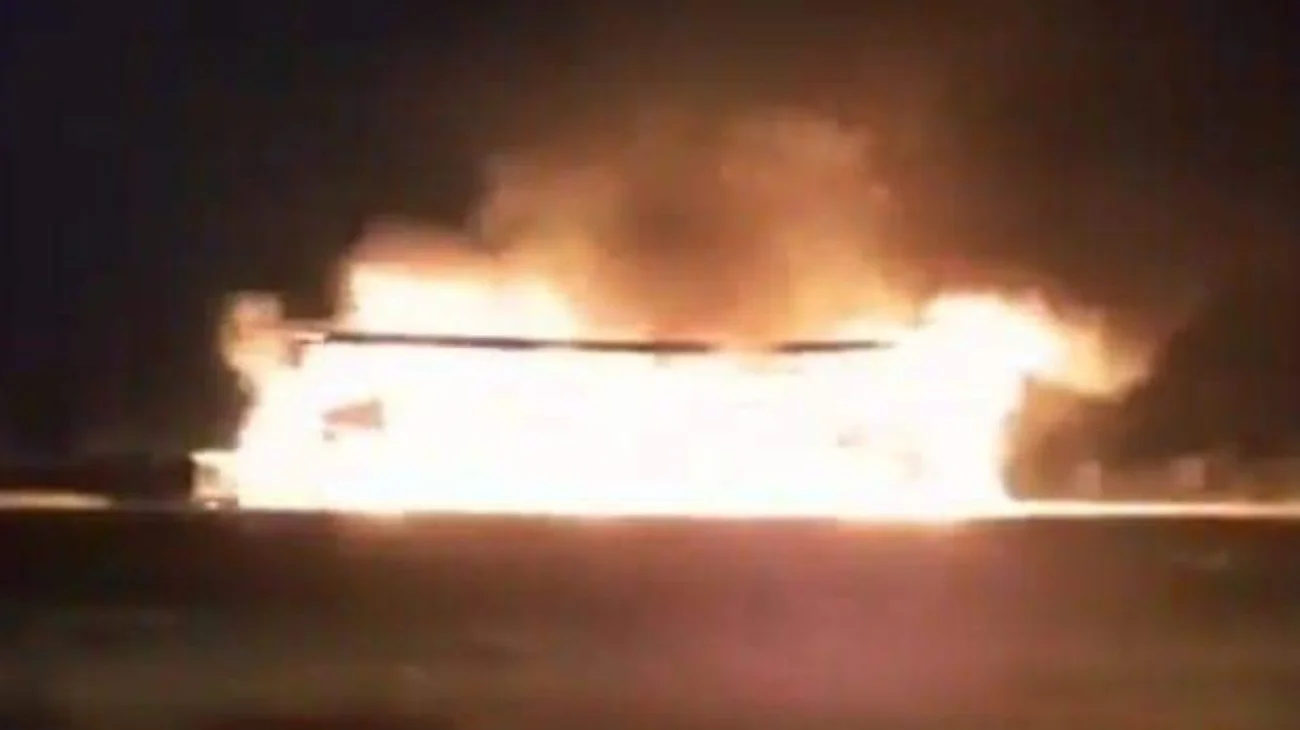 Autobús a Texas choca contra tráiler en Vallecillo, NL