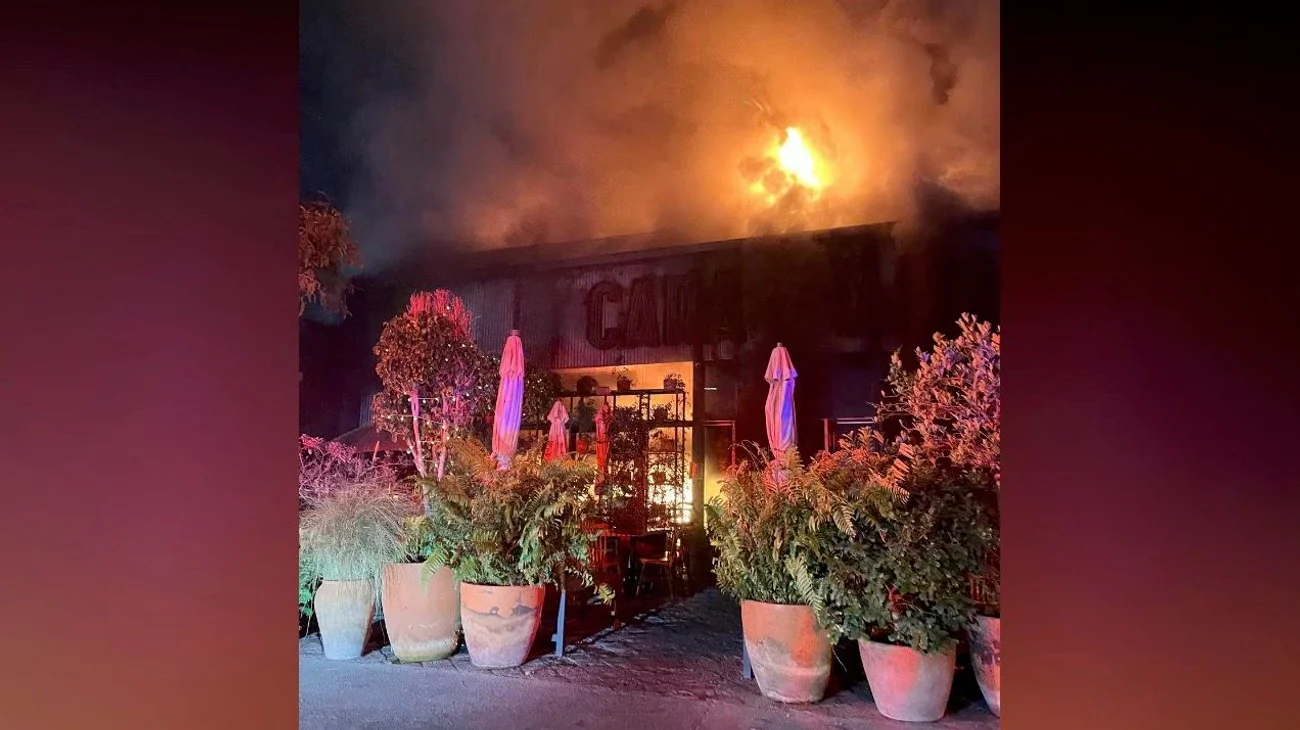 Consume incendio cocina de restaurante en colonia Del Valle