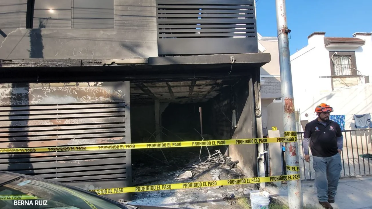 Incendio destruye casa en Apodaca; dueño resultó herido