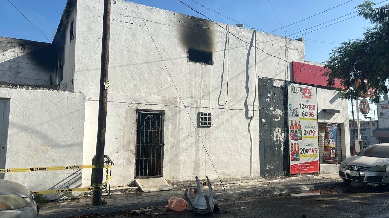 Cigarro mal apagado provoca incendio en inmueble de Apodaca